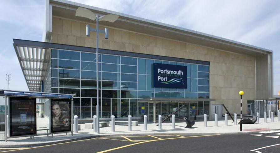 City Centre Apartment Portsmouth Exterior photo
